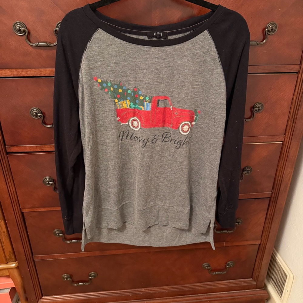 Gray and Black Merry & Bright Long Sleeve Shirt